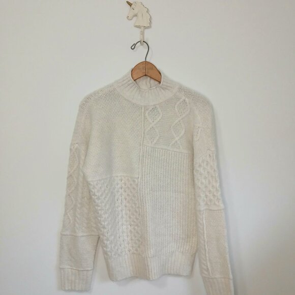 American Eagle - Soft and cozy Sweater - Cream  - Mixed Stitch Sweater - Size XS - Picture 3 of 7